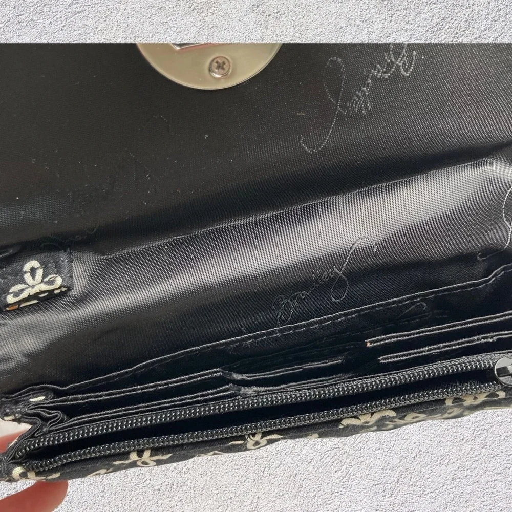 Vera Bradley Mini Concerto Turnlock Wallet Organizer Black Wristlet New
